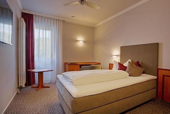 Hotel Victoria Бад Кройцнах Екстериор снимка